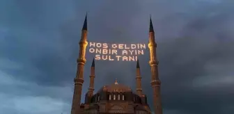 Selimiye Camii'nde Ramazan Mahyası Coşkusu