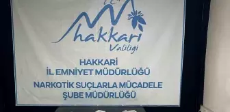 Hakkari'de Buğday Nişastası Yüklü Çuvallarda Eroin Ele Geçirildi