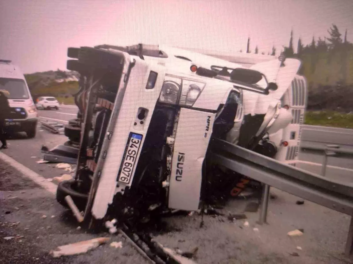 Manisa'da Tır Kazası: Sürücü Hayatını Kaybetti