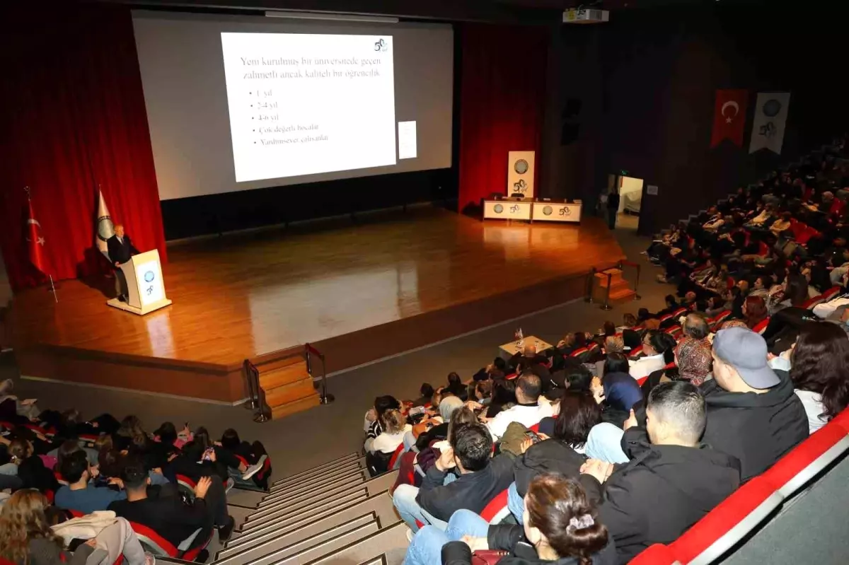 Bursa Uludağ Üniversitesi'nde Nöroloji Nöroşirürji Hemşireliği Sempozyumu Düzenlendi