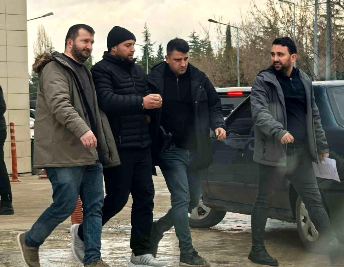 Hakkında 13 Yıl Hapis Cezası Bulunan Şahıs Pencereden Atlayarak Kaçmaya Çalıştı