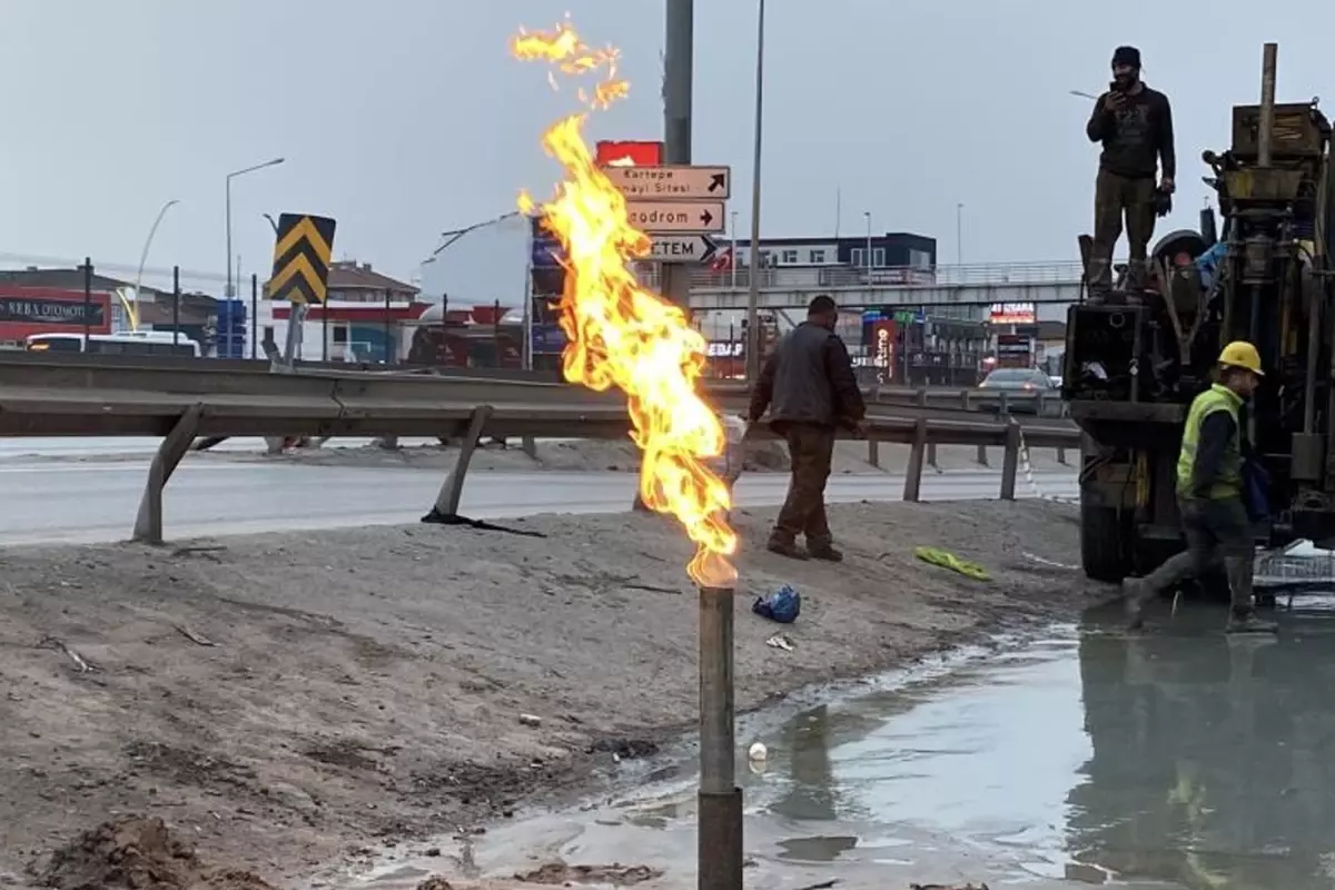 Kocaeli'de nereyi kazsalar gaz çıkıyor! Yine alevler yükseldi, bölge alarmda