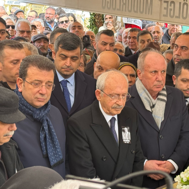 A striking moment at the funeral! Kılıçdaroğlu, İmamoğlu, and İnce stood side by side