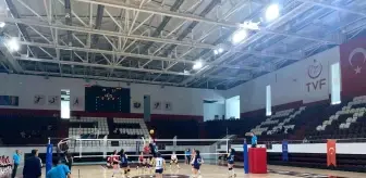 Okul Sporları Voleybol ve Paletli Yüzme Şampiyonaları Tamamlandı