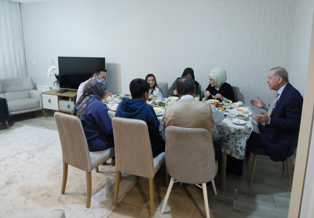 Share about the iftar visit they made to the Fidan family from Emine Erdoğan