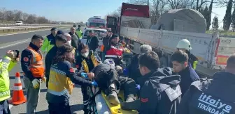 Tekirdağ'da Feci Kaza: Park Halindeki Tıra Çarpan Kamyon Şoförü Hayatını Kaybetti