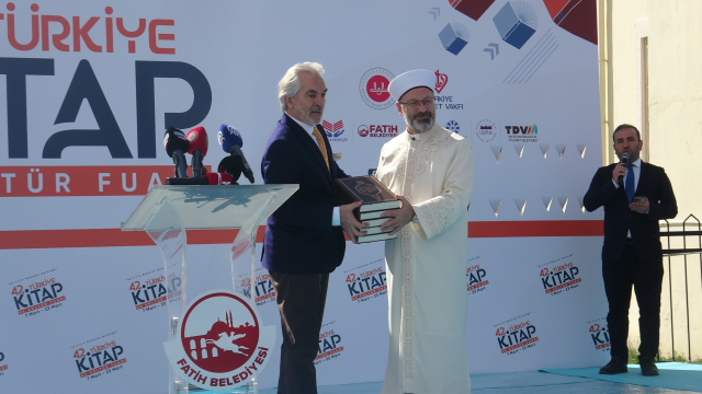 42. Türkiye Kitap ve Kültür Fuarı başladı: Kitapseverler yazarlarla buluşuyor 42. Türkiye Kitap ve Kültür Fuarı başladı: Kitapseverler yazarlarla buluşuyor