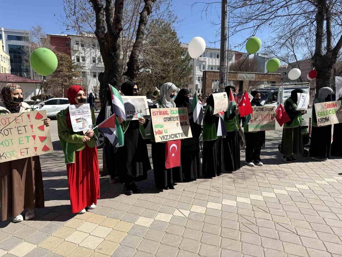 Iğdır'da sessiz eylem yapıldı