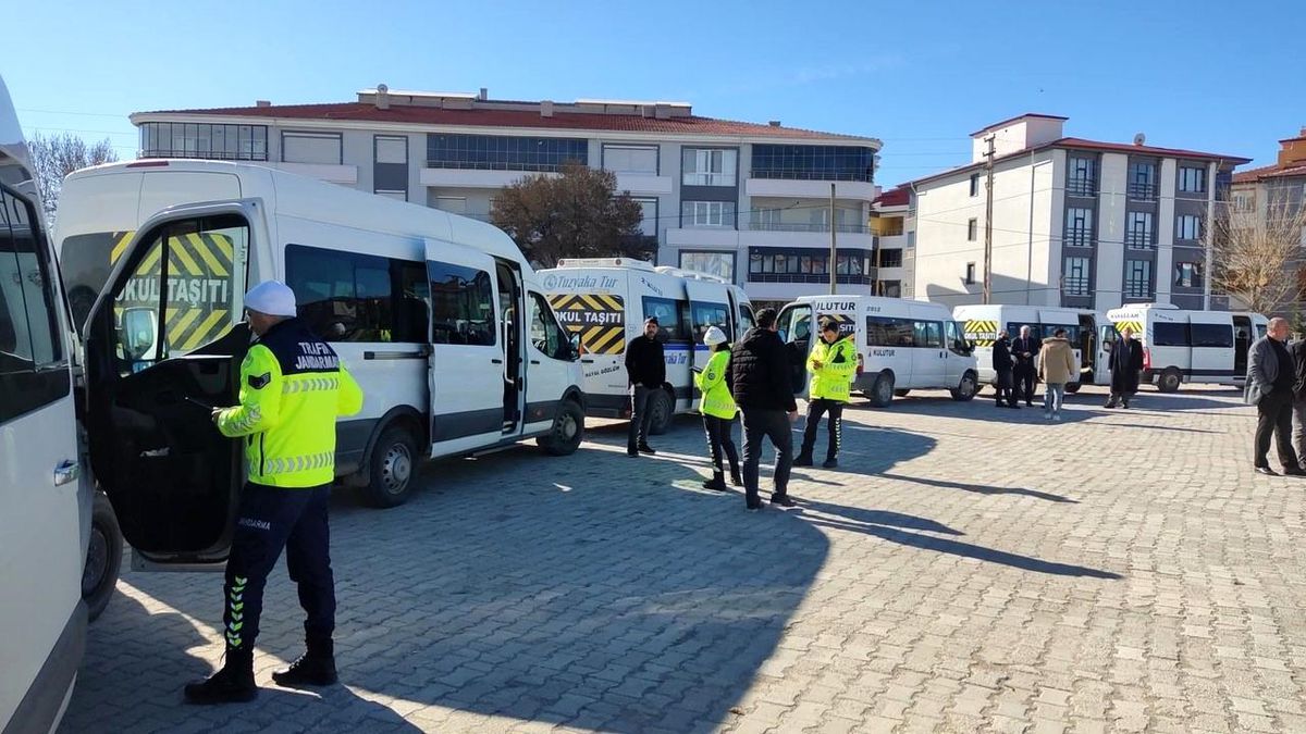 Kulu'da Öğrenci Servis Araçları Denetimleri Devam Ediyor
