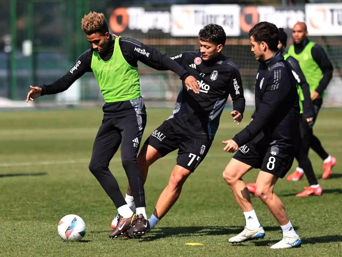Beşiktaş, Gaziantep FK Maçına Hazırlanıyor Beşiktaş, Gaziantep FK Maçına Hazırlanıyor