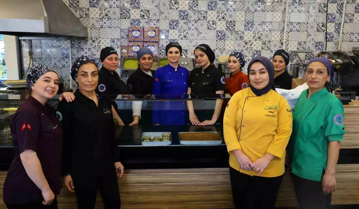 Adana'nın Tek Kadın Künefe Ustası, 15 Kişiye İstihdam Sağlıyor