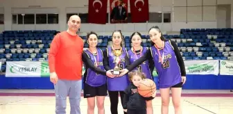 Hakkari'de Yeşilay Spor Oyunları Turnuvası Tamamlandı