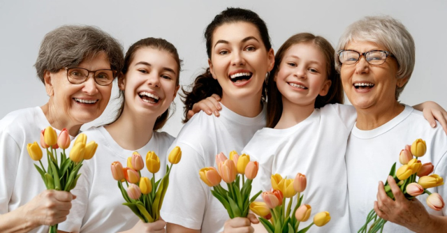 KADINLAR GÜNÜ MESAJLARI 2025! Sevgiliye, eşe, ablaya, anneye ve arkadaşa en güzel 8 Mart Dünya Kadınlar Günü kutlama sözleri ve mesajları!