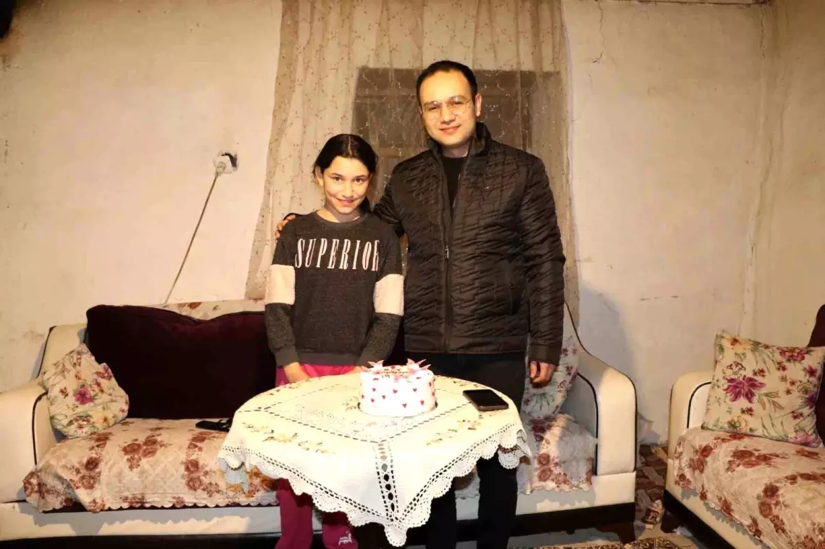 Kaymakam Kahveci'den Sıla'ya Doğum Günü Sürprizi