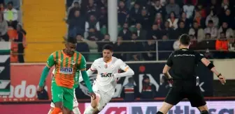 Galatasaray, Alanyaspor'u 2-1 Mağlup Etti