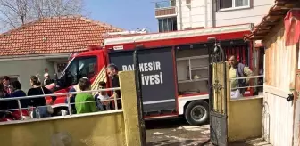 Ayvalık'ta Dördüncü Kat Dairesinde Yangın Çıktı