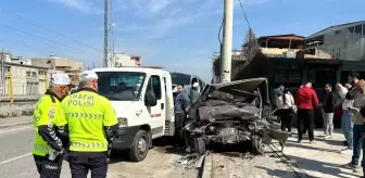 İzmir'de Alkollü Sürücünün Hız Face Kazası: 6 Araç Zarar Gördü