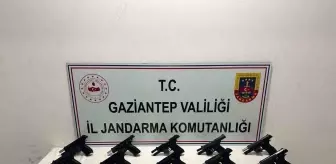 Gaziantep'te Silah Kaçakçılığı Operasyonu: 30 Kaçak Silah Ele Geçirildi, 3 Kişi Tutuklandı