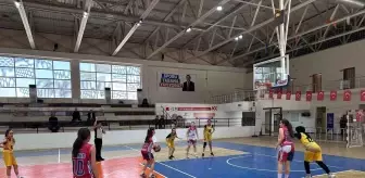 SANKO Okulları basketbolda namağlup bölge şampiyonu oldu