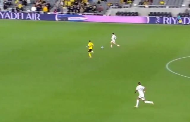 Cengiz Ünder, yeni takımına çeyrek finali getirdi Cengiz Ünder, yeni takımına çeyrek finali getirdi