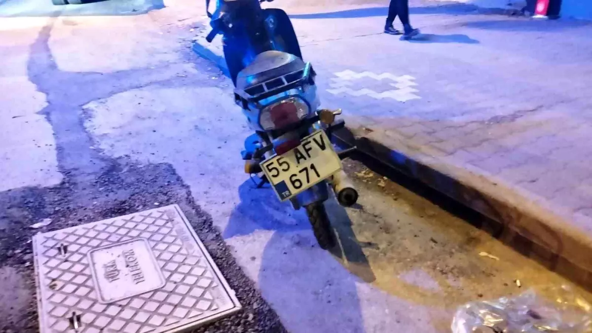Bafra'da Motosiklet Bisiklete Çarptı: Bir Yaralı