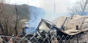 Bolu'da Yangın: İki Ev, Samanlık ve Traktör Kullanılamaz Hale Geldi