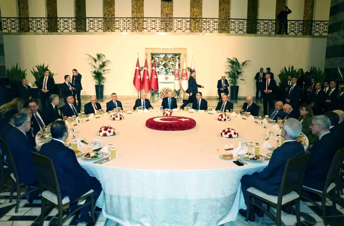 Cumhurbaşkanı Erdoğan'dan siyasi partilere, milletvekillerine çağrı: "Türkiye düşmanlarını bir kez daha hüsrana uğratalım"