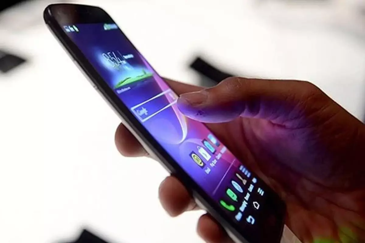 İsveç'te okullarda akıllı telefonların yasaklanması kararı alındı