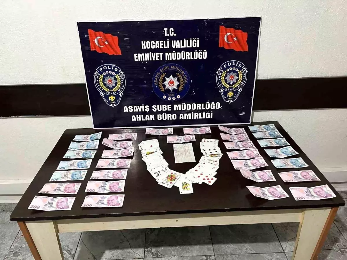 Karamürsel'de Kumar Oynayan 5 Kişiye Cezai İşlem
