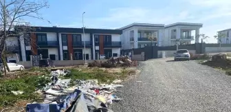 Kartepe'de Hafriyat Kamyonları Lüks Sitelerin Yakınında Moloz Döküyor