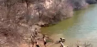 Malatya'da Çocuklar Güneşli Havanın Tadını Çıkarıyor