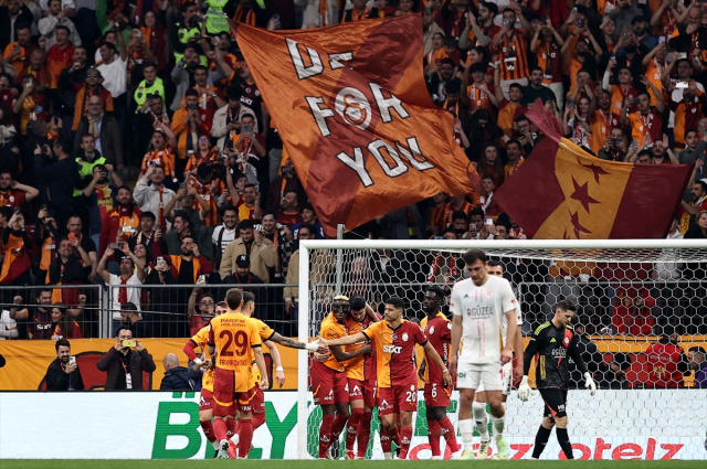 Galatasaray defeated Antalyaspor 4-0