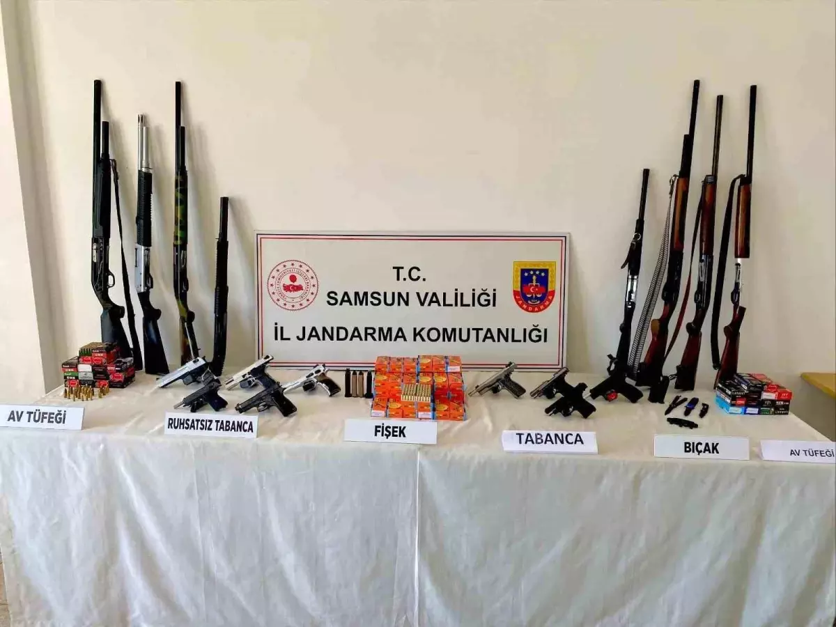 Samsun'da Jandarmadan Kaçak Silah Operasyonu