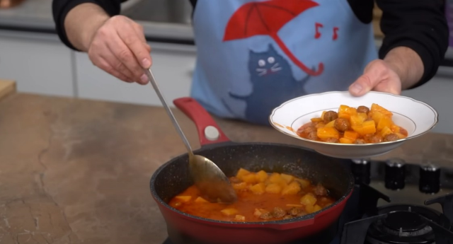 OKTAY USTA SULU KÖFTE TARİFİ: Sulu köfte nasıl yapılır, malzemeleri nelerdir? OKTAY USTA SULU KÖFTE TARİFİ: Sulu köfte nasıl yapılır, malzemeleri nelerdir?