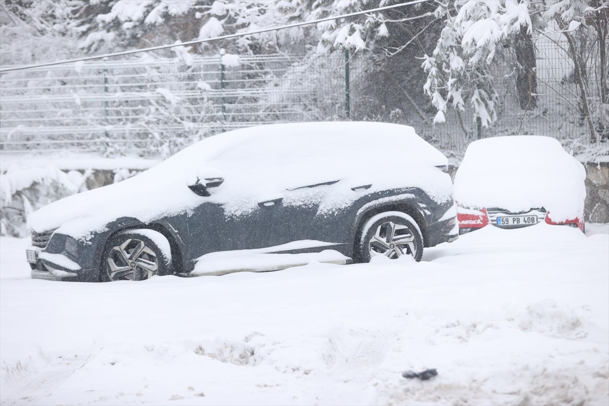 Sıcaklıklar düşüyor! İstanbul'a kar yağacak mı?