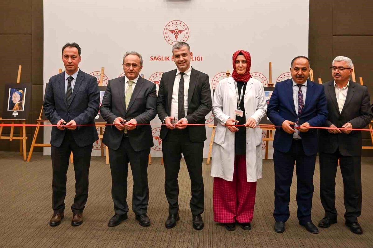 Bursa'da 'Hastane Sınıfı Öğrencilerinin Kahramanları' Programı Gerçekleştirildi