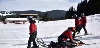 Kayak merkezinde kalp masajının önemine dikkat çeken tatbikat