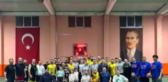 Yeşilay Haftası'nda Salihli'de 3x3 Basketbol Turnuvası Şampiyonu Old Boys
