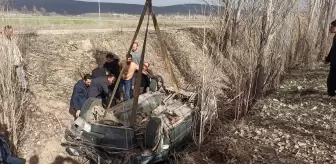 Konya'da Trafik Kazası: Sürücü Takla Atan Araç Altında Sıkıştı