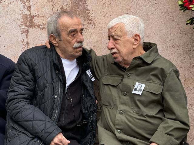 Legendary Name of Turkish Cinema Şevket Altuğ Appeared at Gülümser Gülhan's Funeral