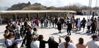 İranlı Turistler Nevruz Bayramı'nı Van'da Kutluyor