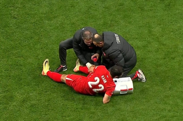 Maça devam edemedi! A Milli Takım'da şok sakatlık