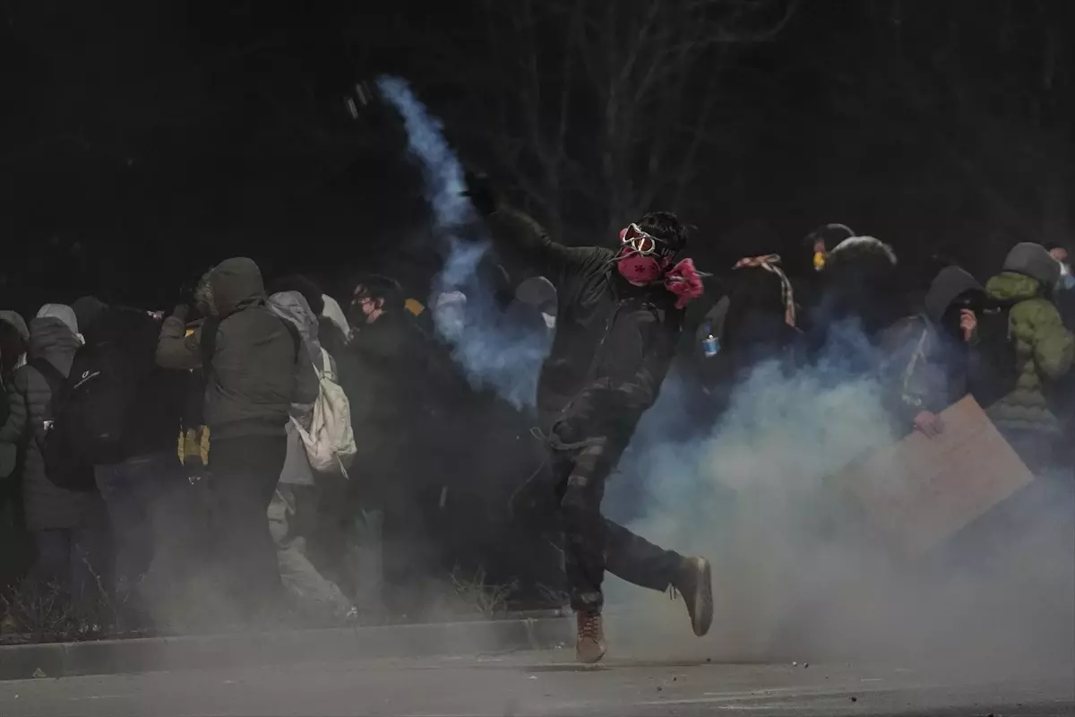 İzmir'de eylemler yasaklandı mı?