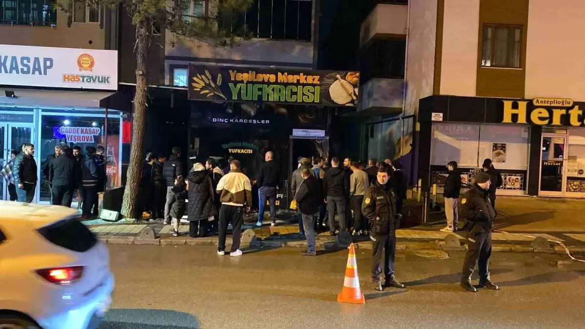 Kocaeli'de Yufkacıda Çıkan Yangın Söndürüldü