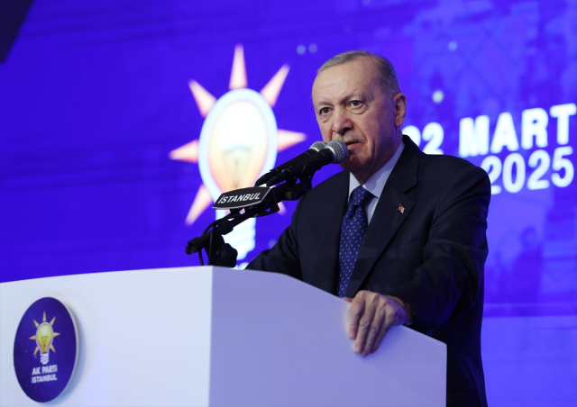 Cumhurbaşkanı Erdoğan: Sayın Özel, şimdi kimi sırtından hançerleyeceksiniz? Cumhurbaşkanı Erdoğan: Sayın Özel, şimdi kimi sırtından hançerleyeceksiniz?