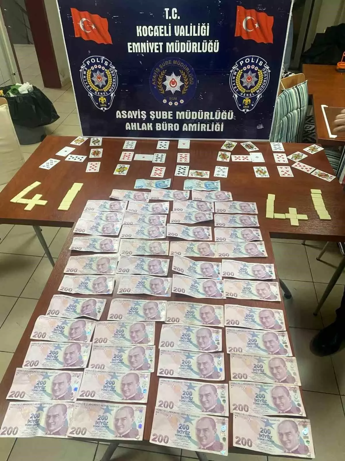 Gölcük'te Kumar Denetimi: 6 Kişiye 55 Bin TL Ceza