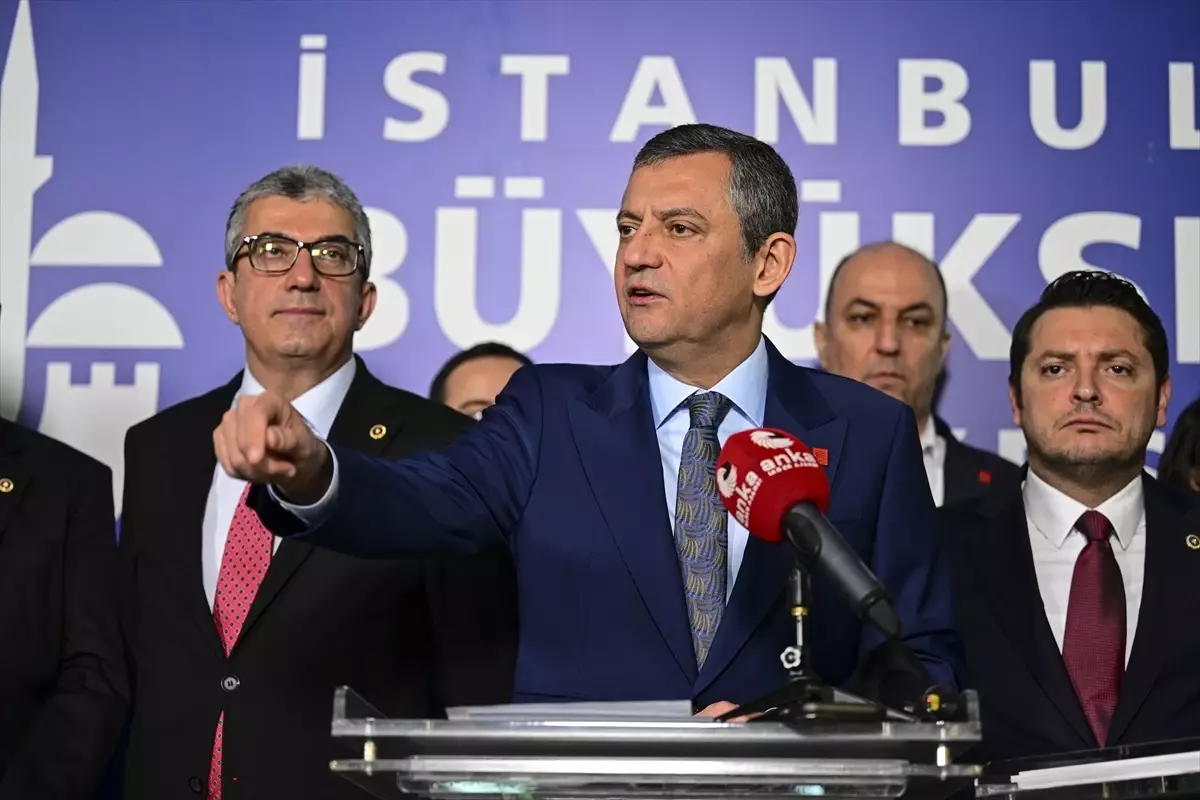 Özgür Özel'den dikkat çeken "Kemal Kılıçdaroğlu" yanıtı: Daha ciddi soru varsa yanıtlayayım