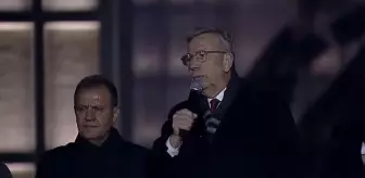 Mansur Yavaş: Paçavra sallayanlara pamuk şeker veren polis, buradaki gençlere de pamuk şeker versin