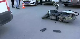 Kütahya'da Otomobil ile Motosikletin Çarpışması: İki Yaralı