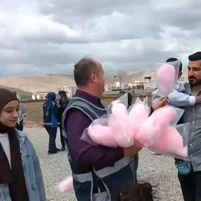 Minister Yerlikaya also got involved in the cotton candy incident! Mansur Yavaş is left alone